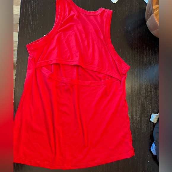 Nike open back muscle tank - Picture 2 of 3